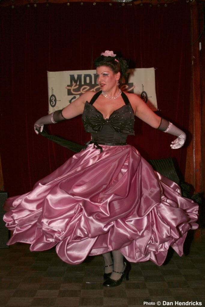 Anastasia VonTeasehausen